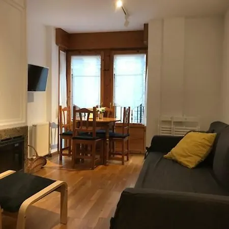 Apartman Centro! Garaje Y Wifi!!